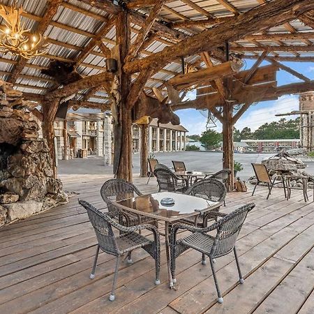 Stonegate Lodge King Bed Wifi 50 In Roku Tv Salt Water Pool Room # 101 Юрика-Спрінгс Екстер'єр фото
